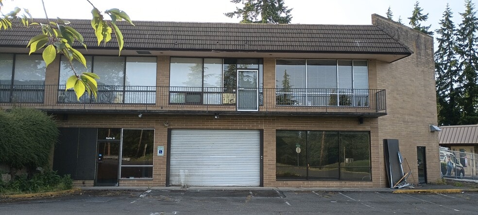 5611 196th St SW, Lynnwood, WA for lease - Building Photo - Image 1 of 9