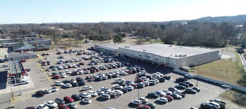 1109 W Main St, Russellville, AR for lease - Primary Photo - Image 1 of 6