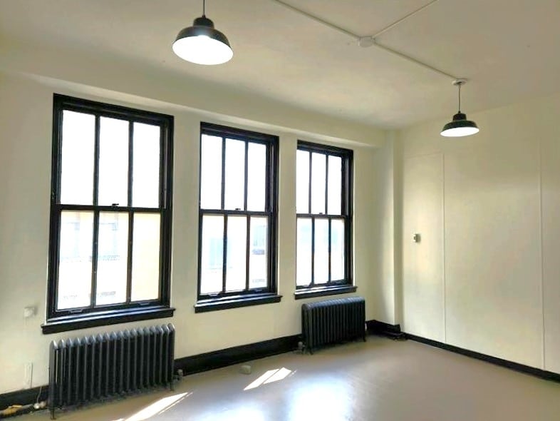 275 4th St E, Saint Paul, MN for lease Interior Photo- Image 1 of 3