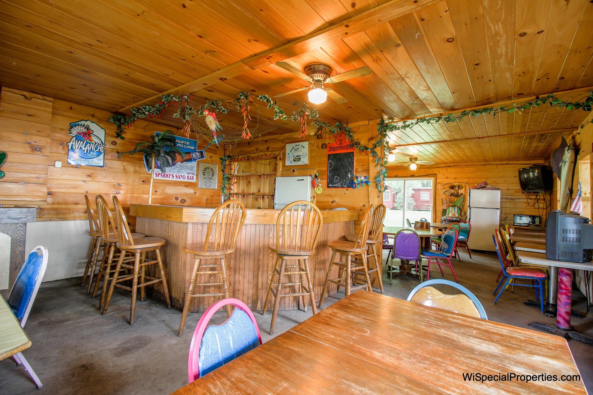 W505 Huron Bay Dr, Montello, WI 53949 Log Cabin Resort