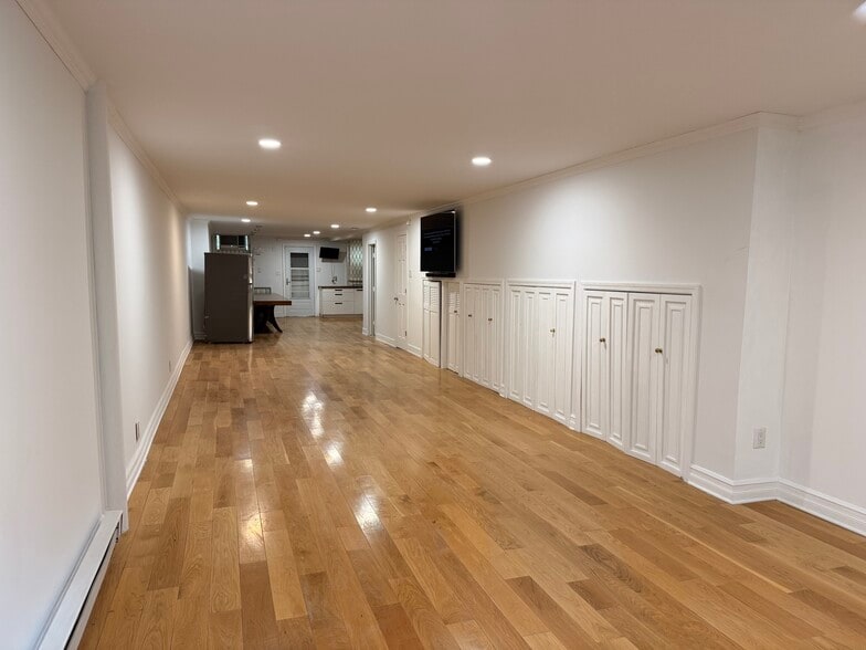 213 E 120th St, New York, NY for lease - Interior Photo - Image 1 of 69