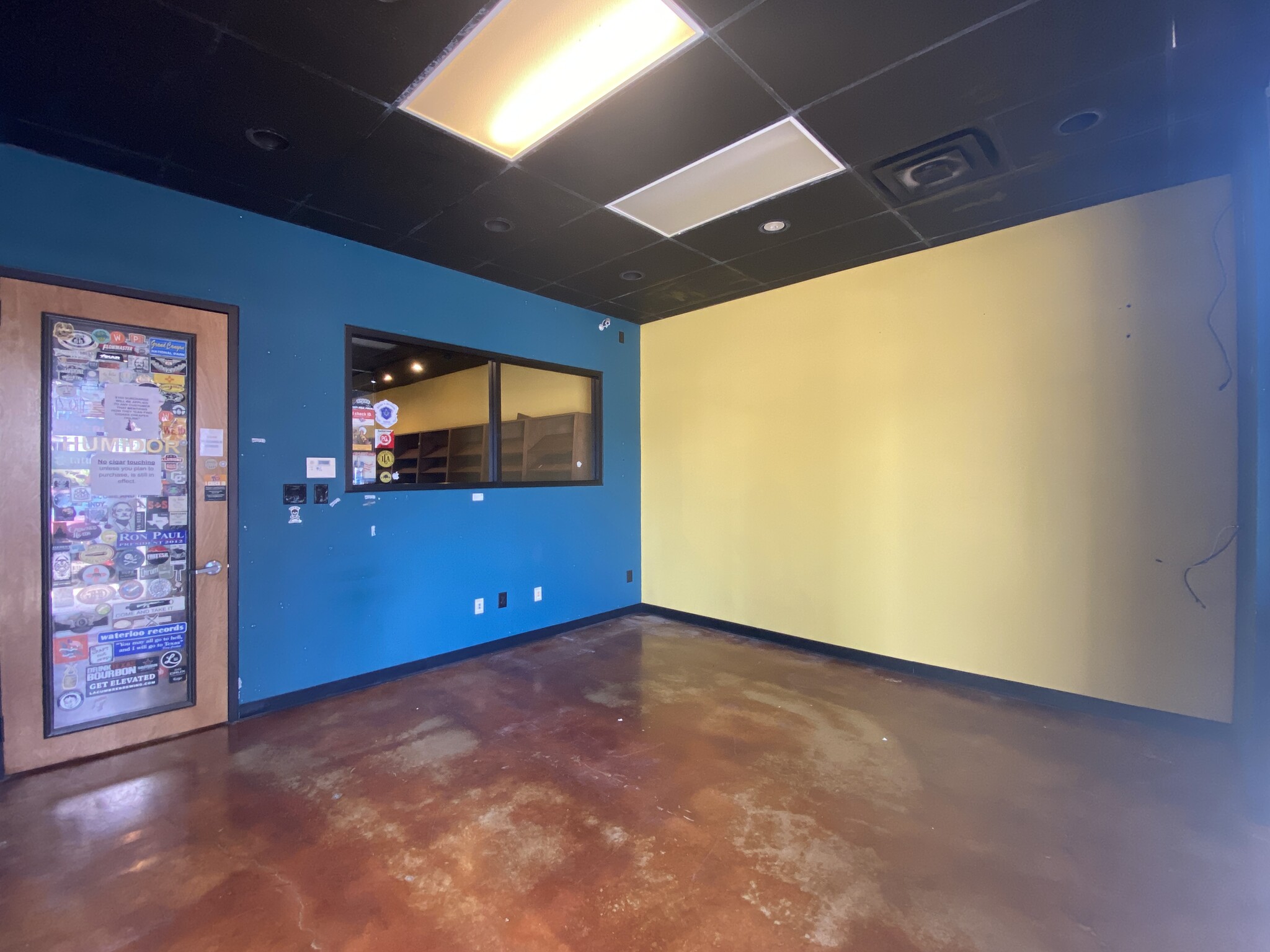 19186 Blanco Rd, San Antonio, TX for lease Interior Photo- Image 1 of 6