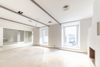 Office in Madrid, MAD for lease Interior Photo- Image 1 of 9