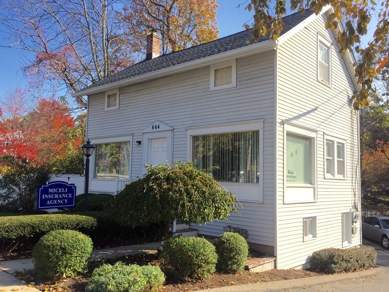 664 Boston Post Rd, Darien, CT 06820