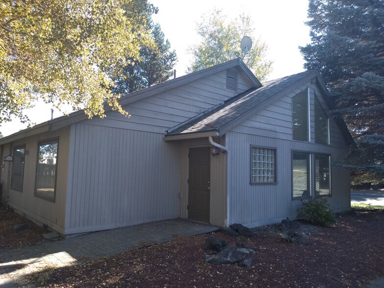 16440 3rd St, La Pine, OR for sale - Building Photo - Image 1 of 1
