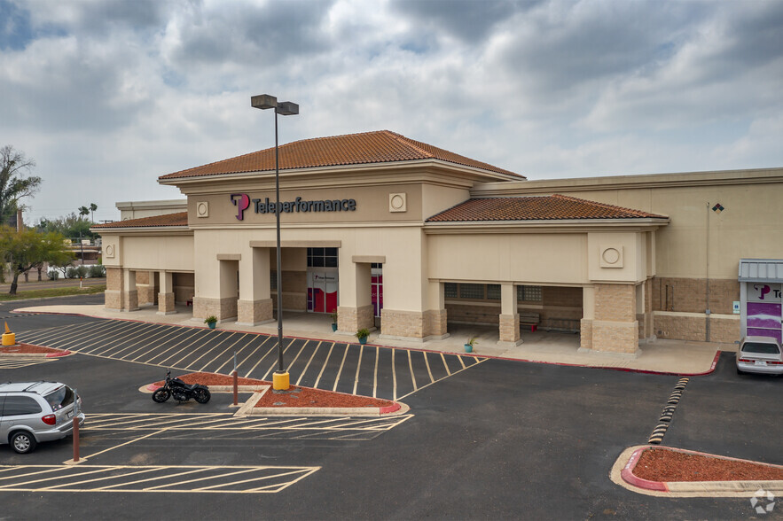 1701 S Closner Blvd, Edinburg, TX for lease - Building Photo - Image 2 of 5