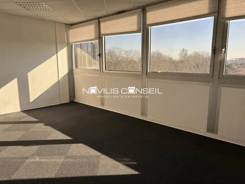 Office in Blagnac for lease - Interior Photo - Image 3 of 6
