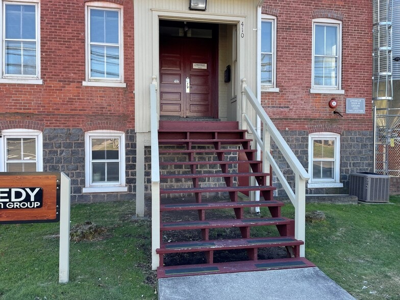 410 E Walnut St, Perkasie, PA for sale - Building Photo - Image 1 of 1