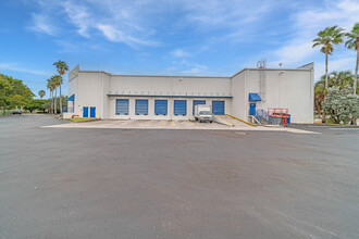 1950 NW 88th Ct, Miami, FL for lease Building Photo- Image 2 of 2