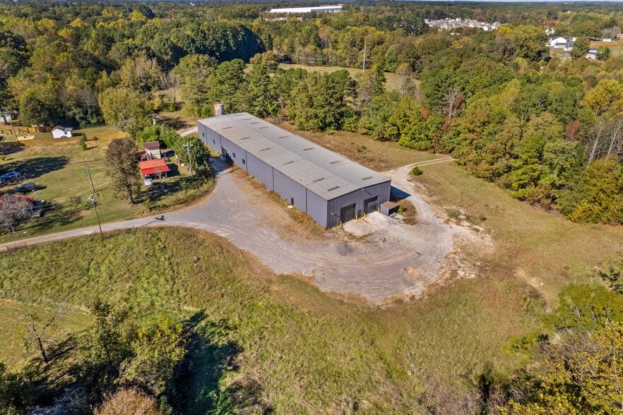 344 Field Dr, Troutman, NC for lease - Building Photo - Image 2 of 5