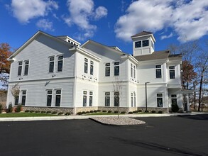 215 Elm St, Old Saybrook, CT for lease Building Photo- Image 2 of 3