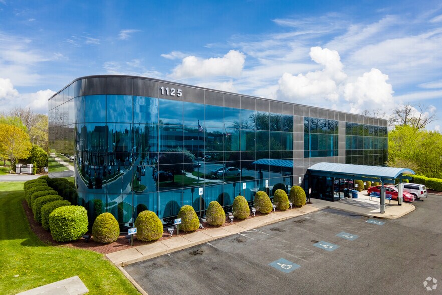 1125 Opal Ct, Hagerstown, MD for sale - Building Photo - Image 1 of 1