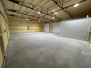 926 Deere Dr, Ardmore, OK for lease Building Photo- Image 2 of 10