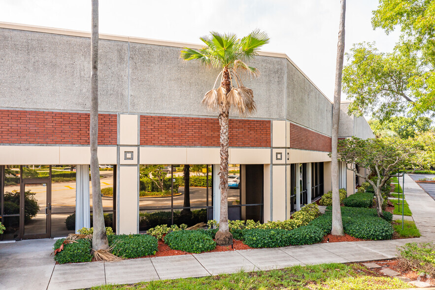 2501 Davie Rd, Davie, FL for sale - Building Photo - Image 1 of 1