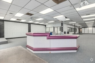 317 W Gray St, Norman, OK for sale Interior Photo- Image 1 of 15