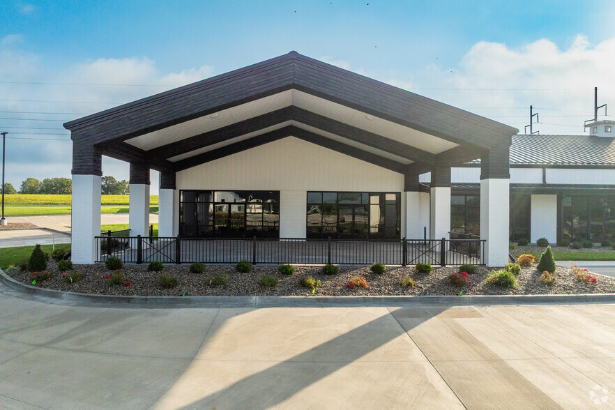 124 Ernest R. Kouma Blvd, Radcliff, KY for lease - Building Photo - Image 3 of 25