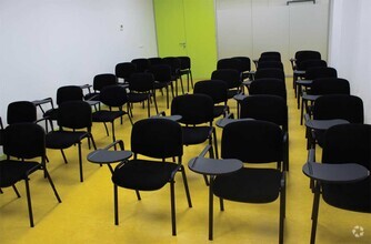 Calle del Corazón de María, 80, Madrid, Madrid for lease Interior Photo- Image 2 of 3