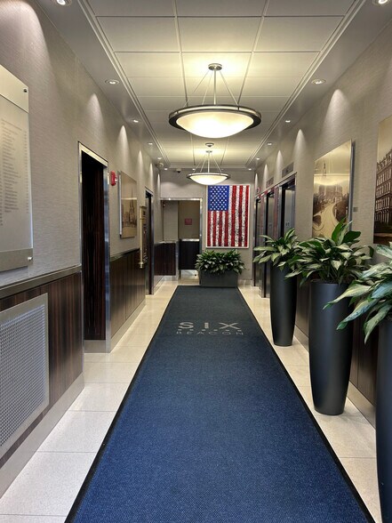 6 Beacon St, Boston, MA for lease - Lobby - Image 3 of 7