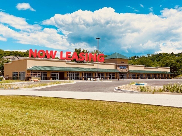 2000 Park Place Dr, Washington, PA for lease Building Photo- Image 1 of 6