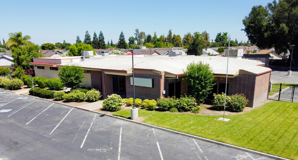 971 E Broadway Ave, Atwater, CA for lease - Building Photo - Image 2 of 8