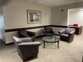 496 High St, Morgantown, WV for sale Interior Photo- Image 2 of 5