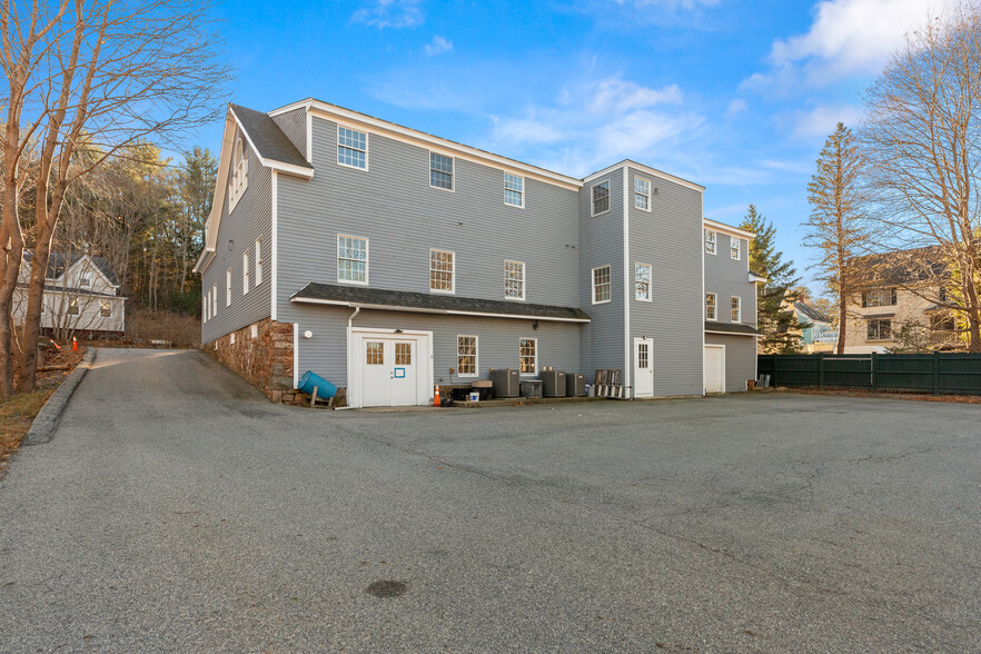 76 Summer St, Manchester By The Sea, MA for sale - Building Photo - Image 2 of 44