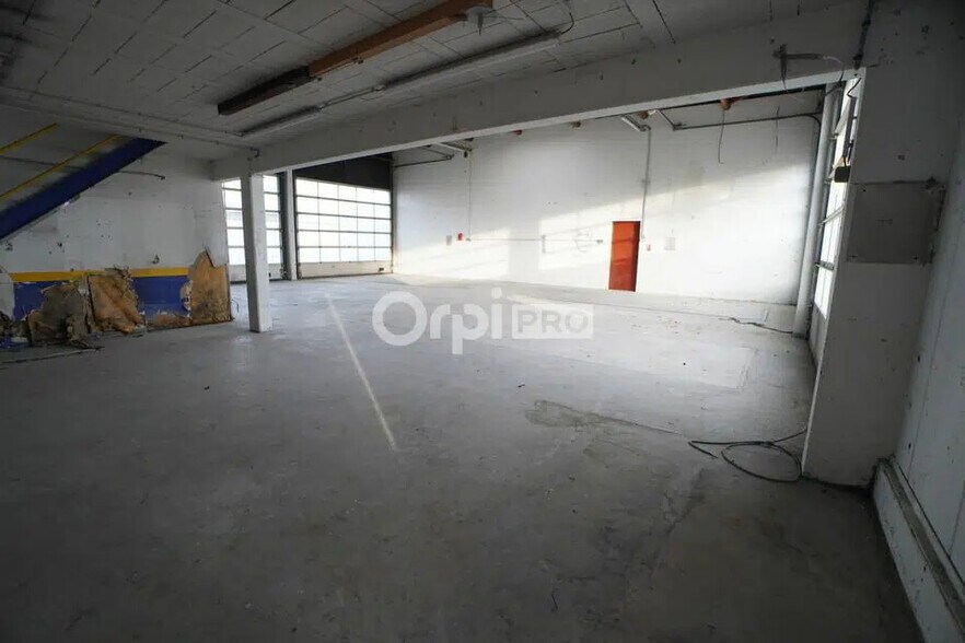 Flex in Marsannay-la-Côte for lease - Building Photo - Image 2 of 3