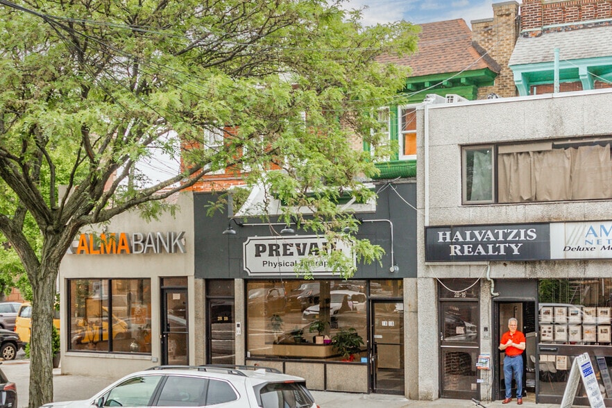 2818 Ditmars Blvd, Astoria, NY 11105