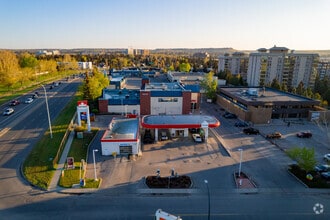 4625 Varsity Dr NW, Calgary, AB - AERIAL  map view - Image1