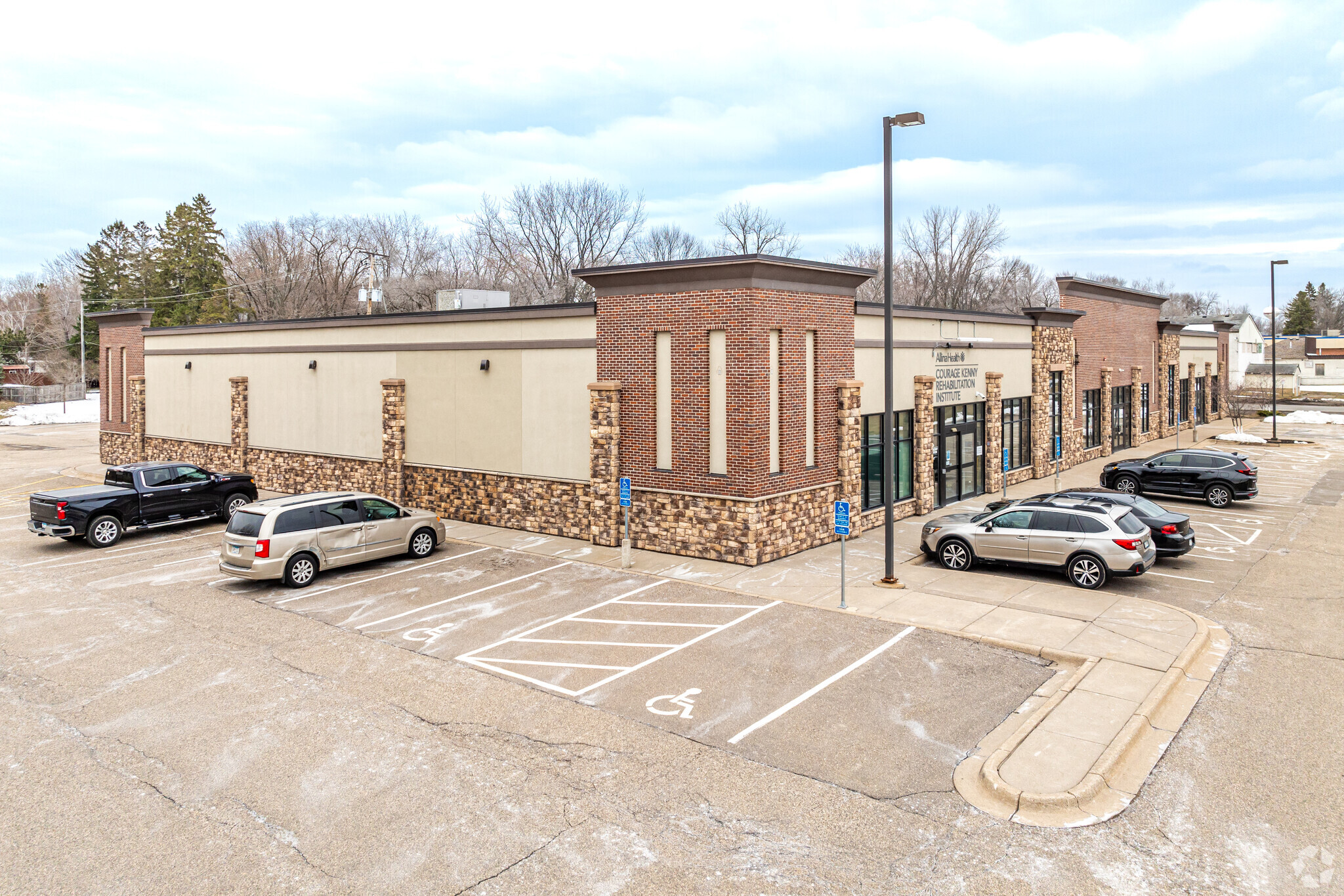 1467 Lake St, Forest Lake, MN for lease Building Photo- Image 1 of 10