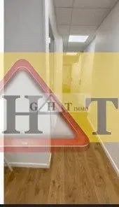 Office in Plaisir for lease - Interior Photo - Image 2 of 9