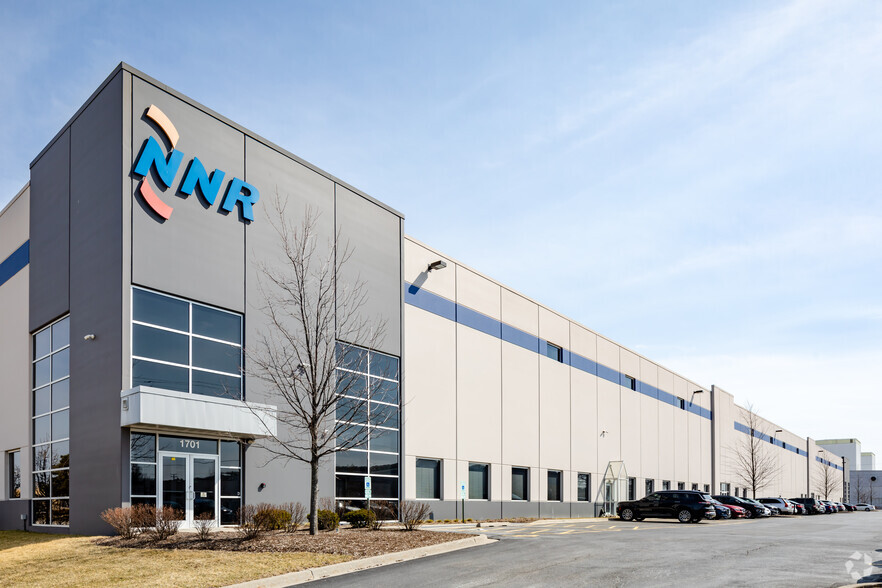 1701 Nicholas Blvd, Elk Grove Village, IL for sale - Primary Photo - Image 1 of 1