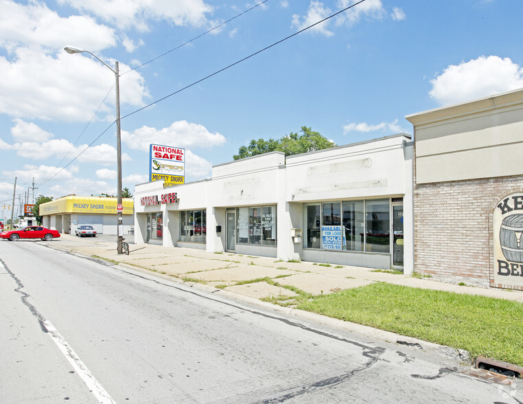 32760-32778 Van Dyke Ave, Warren, MI for lease - Building Photo - Image 1 of 9