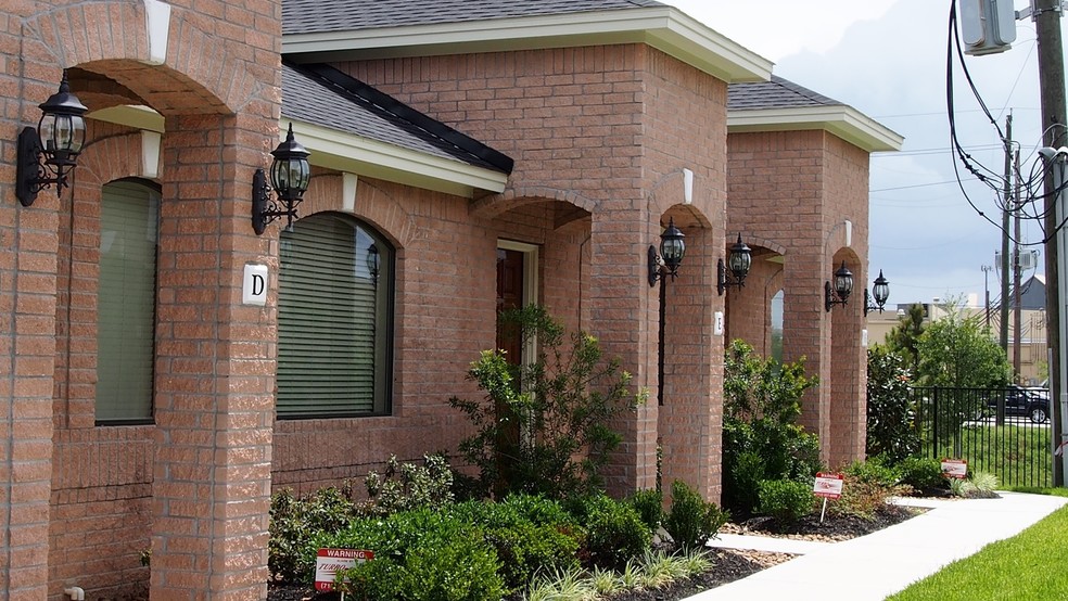 1838 Snake River Rd, Katy, TX for lease - Primary Photo - Image 1 of 7