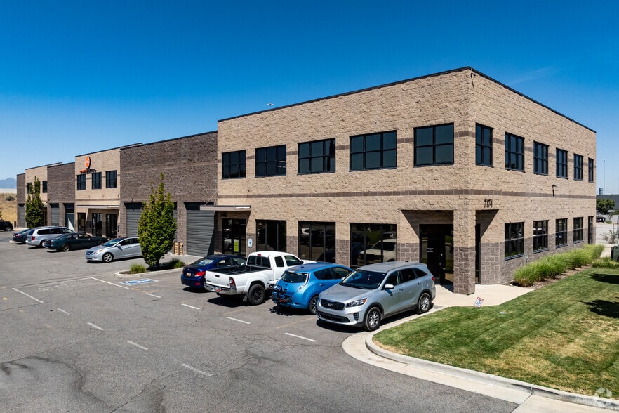 7174 S 400 W, Midvale, UT for lease - Primary Photo - Image 1 of 4