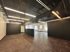 1914 4th St N, Saint Petersburg, FL for lease Interior Photo- Image 1 of 7