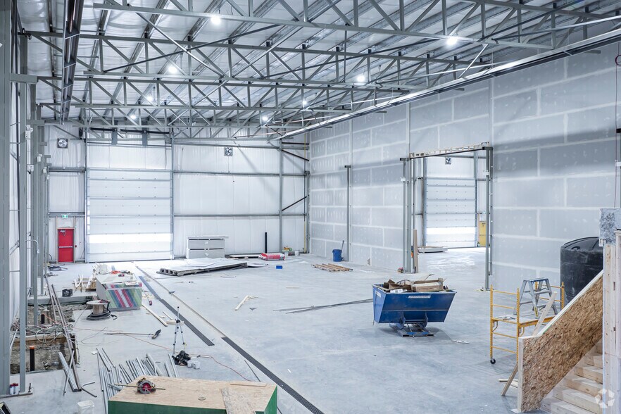 233181 Rge Rd 283, Rocky View No 44, AB for lease - Interior Photo - Image 3 of 19