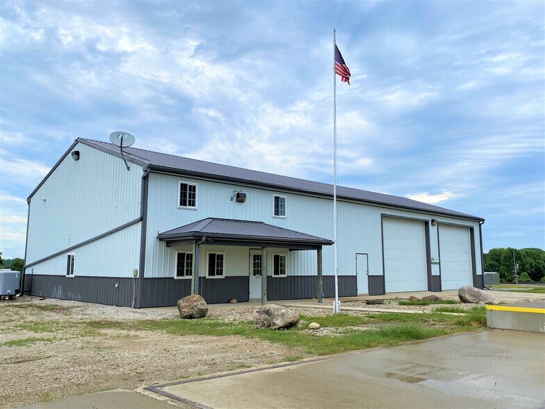 1465 700 N, Albion, IN for sale - Primary Photo - Image 1 of 1