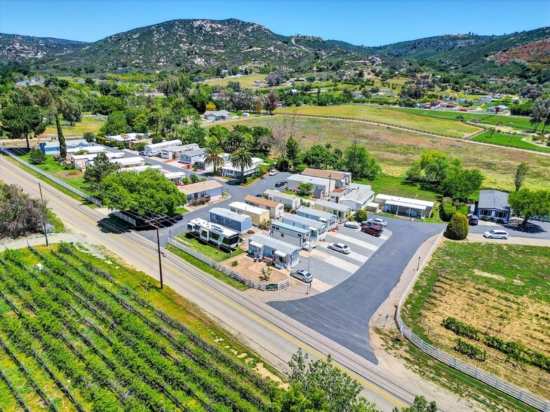 2030 Magnolia Ave, Ramona, CA for sale - Building Photo - Image 2 of 6