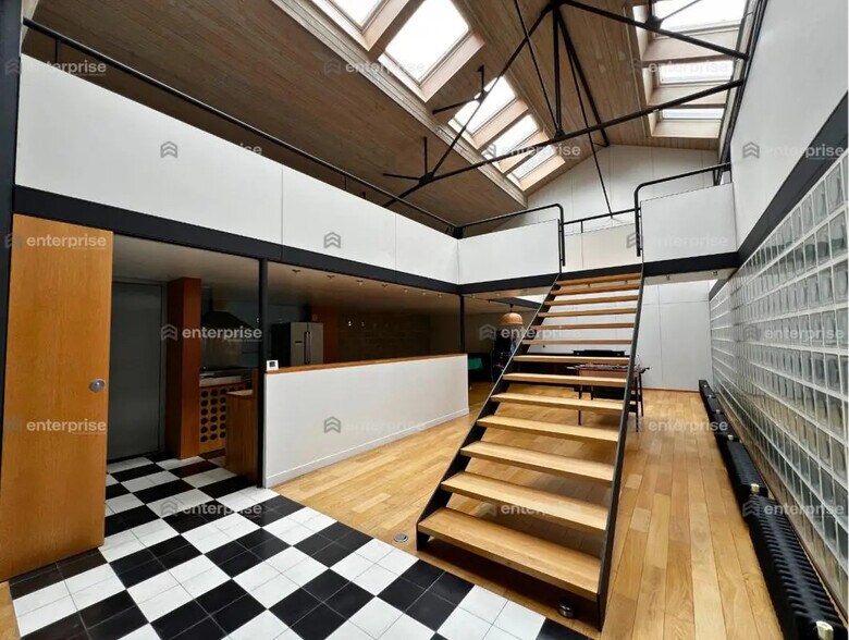 Office in Amiens for sale - Interior Photo - Image 2 of 9