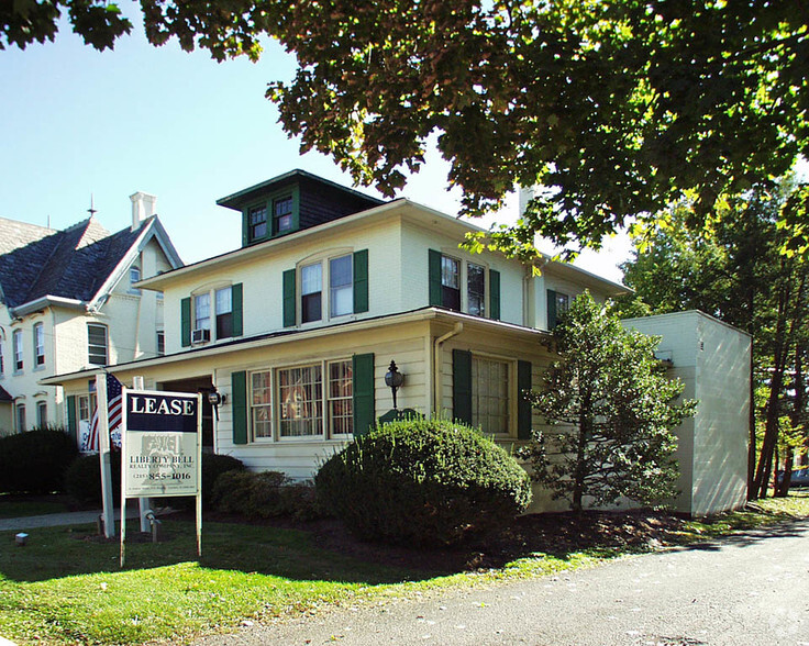 163 S Broad St, Lansdale, PA for sale - Primary Photo - Image 1 of 1