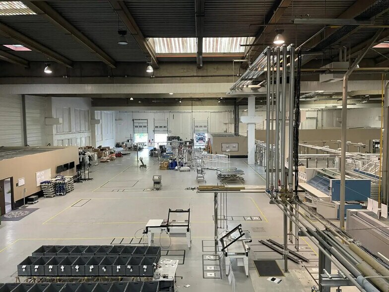 Flex in SAINT-OUEN-L'AUMONE for lease - Building Photo - Image 2 of 7