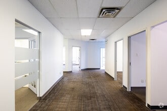 2403-2467 Rue Guénette, Saint-Laurent, QC for lease Interior Photo- Image 2 of 4