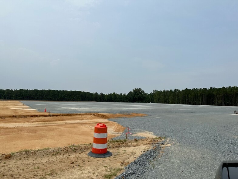 1230 Chicopee Rd, Benson, NC for lease - Building Photo - Image 3 of 5