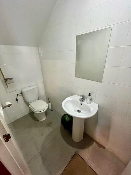 Industrial in Dos Hermanas, Sevilla for sale - Interior Photo - Image 1 of 7