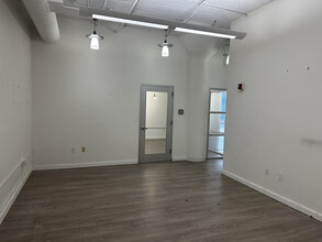 1663 Mission St, San Francisco, CA for lease Interior Photo- Image 1 of 6