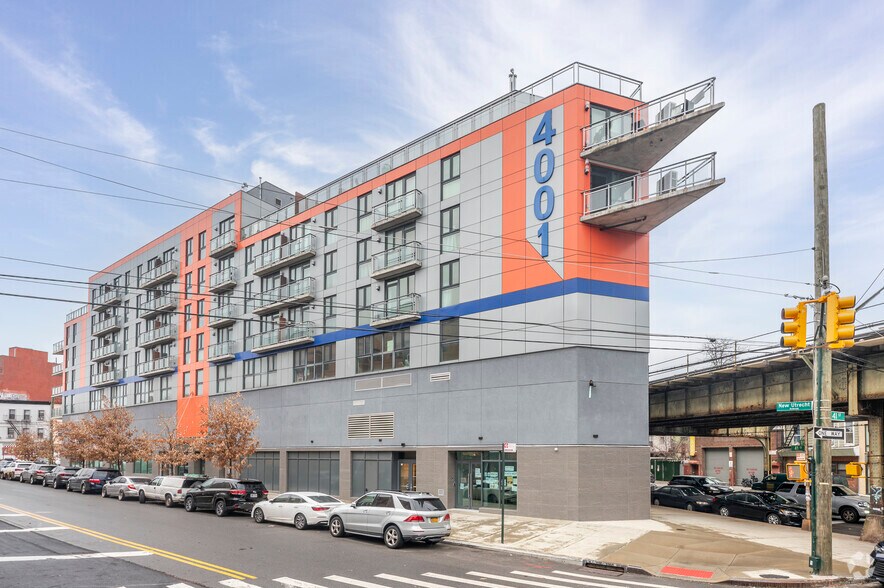4001 New Utrecht Ave, Brooklyn, NY for lease - Primary Photo - Image 1 of 5