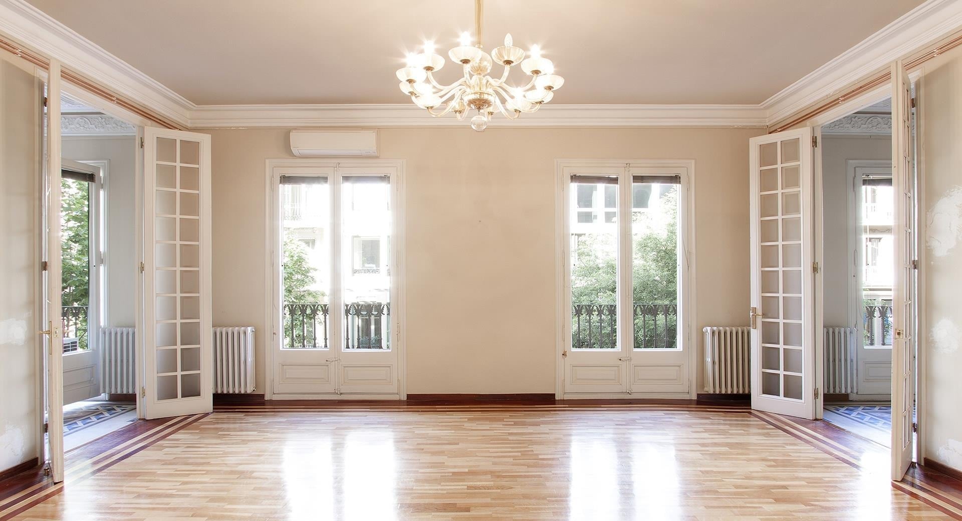 Carrer de Pau Claris, 172, Barcelona, Barcelona for lease Interior Photo- Image 1 of 2