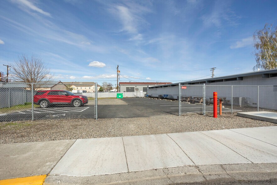 611 W Columbia St, Pasco, WA for sale - Building Photo - Image 3 of 30