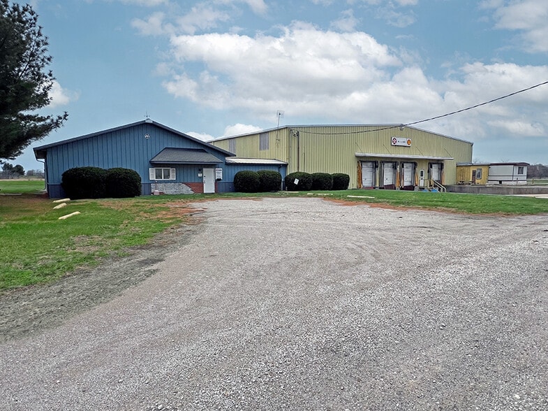 1304 Woodlawn Rd, Lincoln, IL for lease - Building Photo - Image 1 of 10